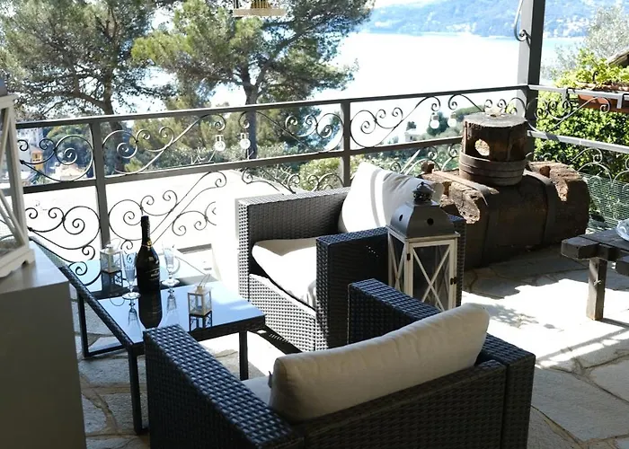 Bed & Breakfast L'alcova Tra Gli Ulivi By Portofinovacanze 4*