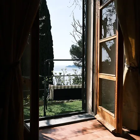 L'alcova Tra Gli Ulivi By Portofinovacanze Bed and Breakfast