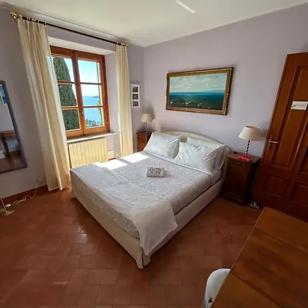 L'alcova Tra Gli Ulivi By Portofinovacanze Bed and Breakfast