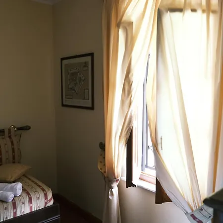 L'alcova Tra Gli Ulivi By Portofinovacanze Bed and Breakfast